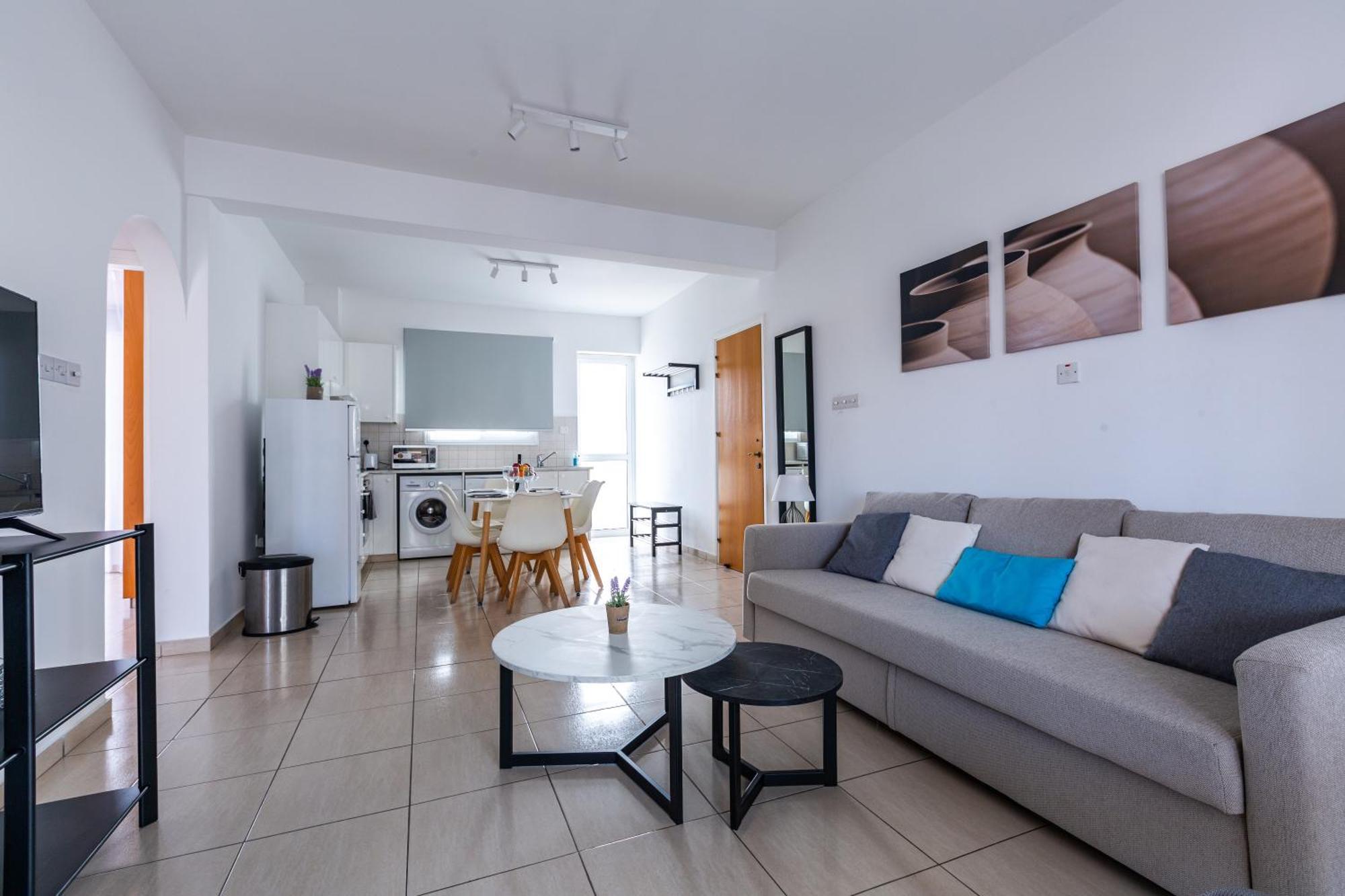 Beautiful 2 Bed Apartment In Paphos Cyprus Luaran gambar