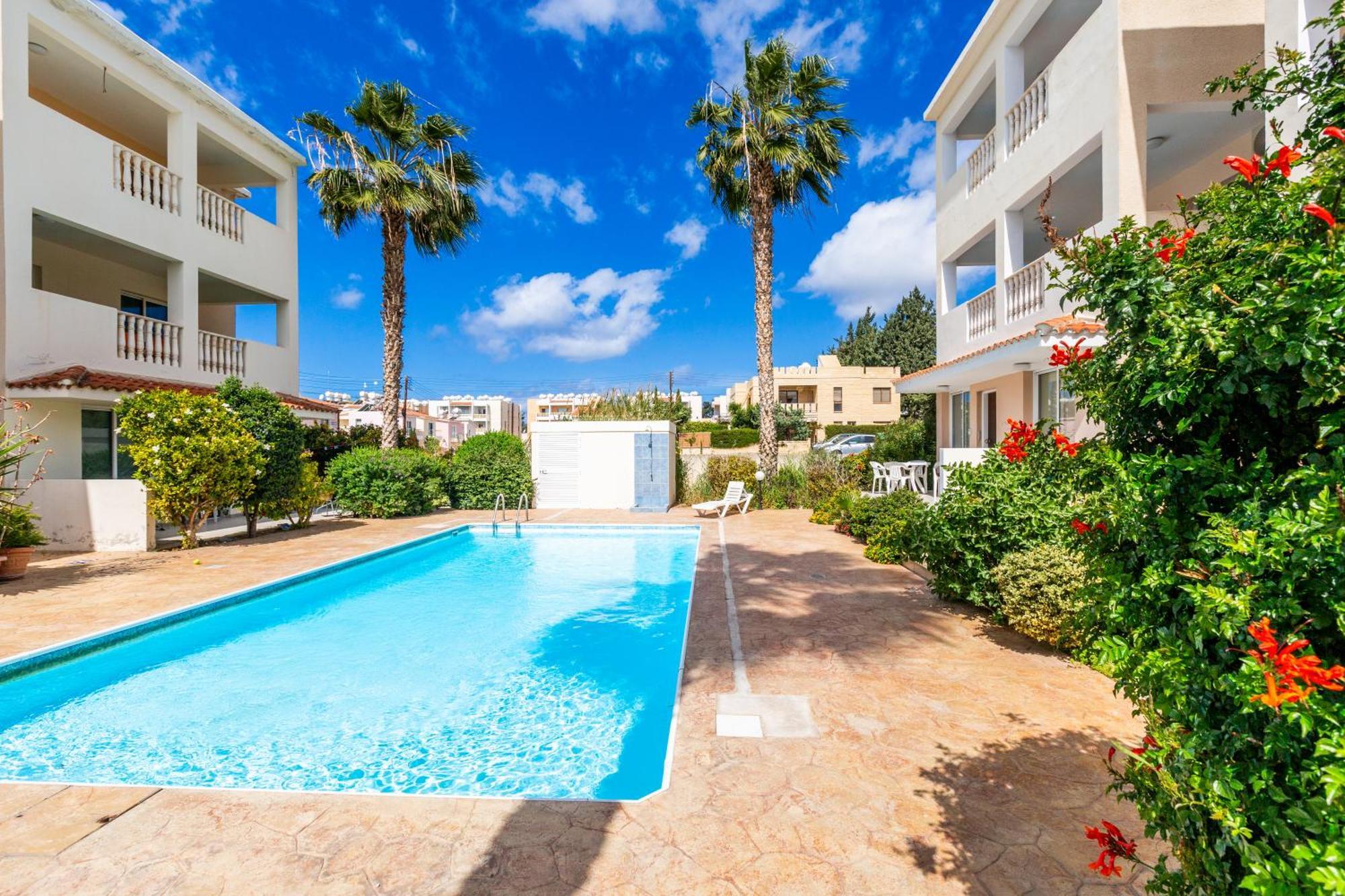 Beautiful 2 Bed Apartment In Paphos Cyprus Luaran gambar