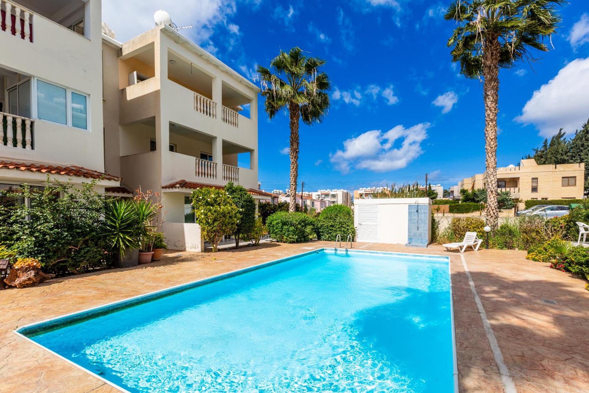 Beautiful 2 Bed Apartment In Paphos Cyprus Luaran gambar