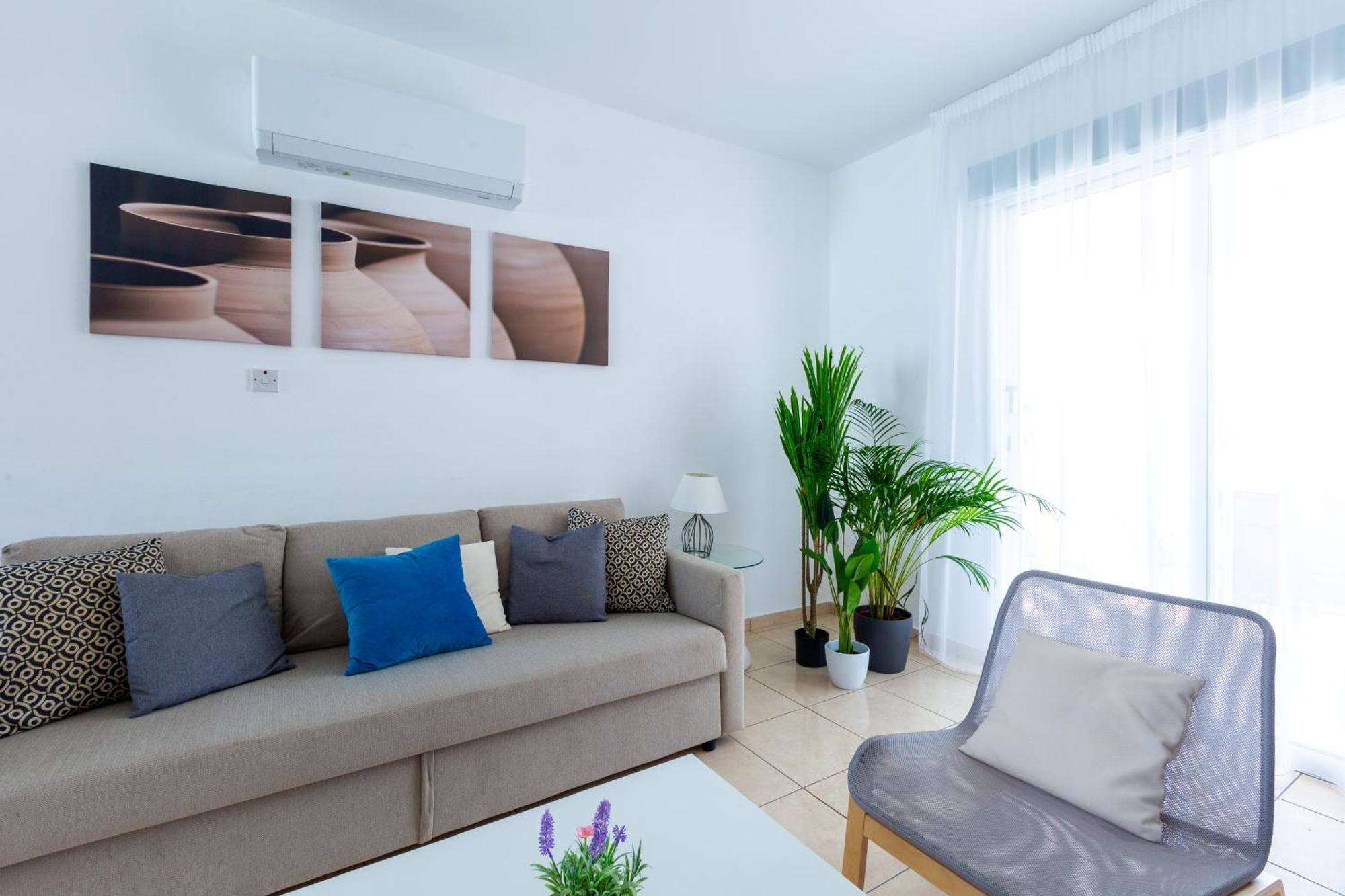 Beautiful 2 Bed Apartment In Paphos Cyprus Luaran gambar