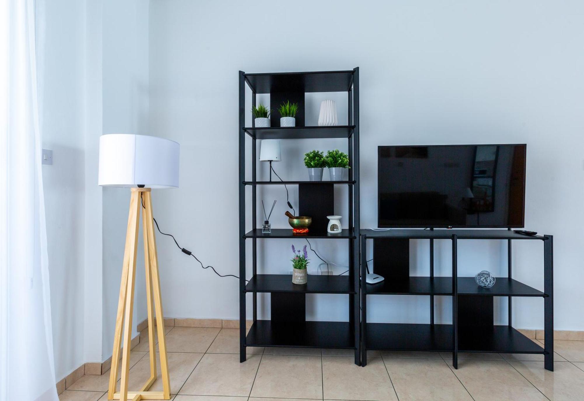Beautiful 2 Bed Apartment In Paphos Cyprus Luaran gambar