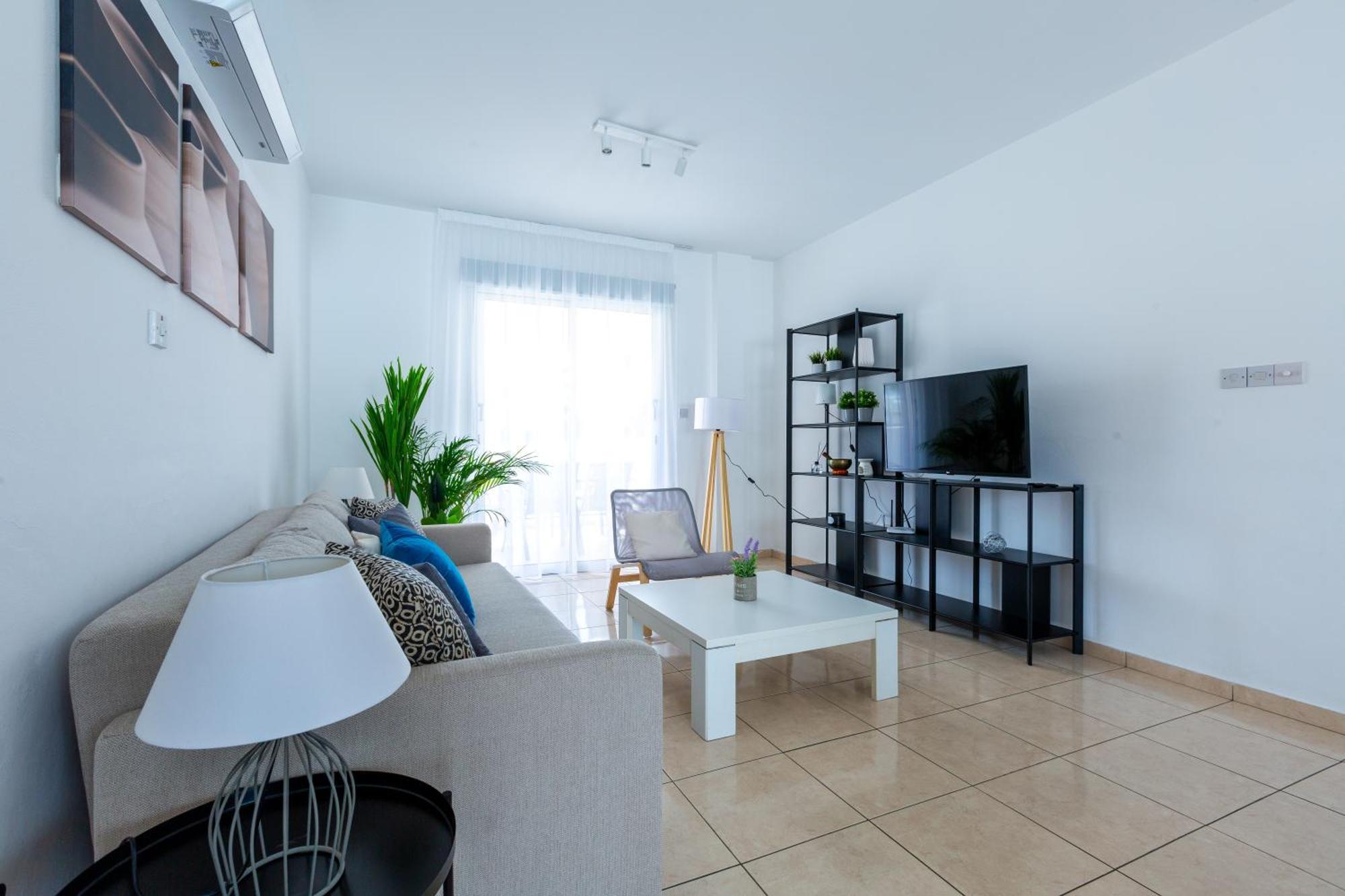 Beautiful 2 Bed Apartment In Paphos Cyprus Luaran gambar