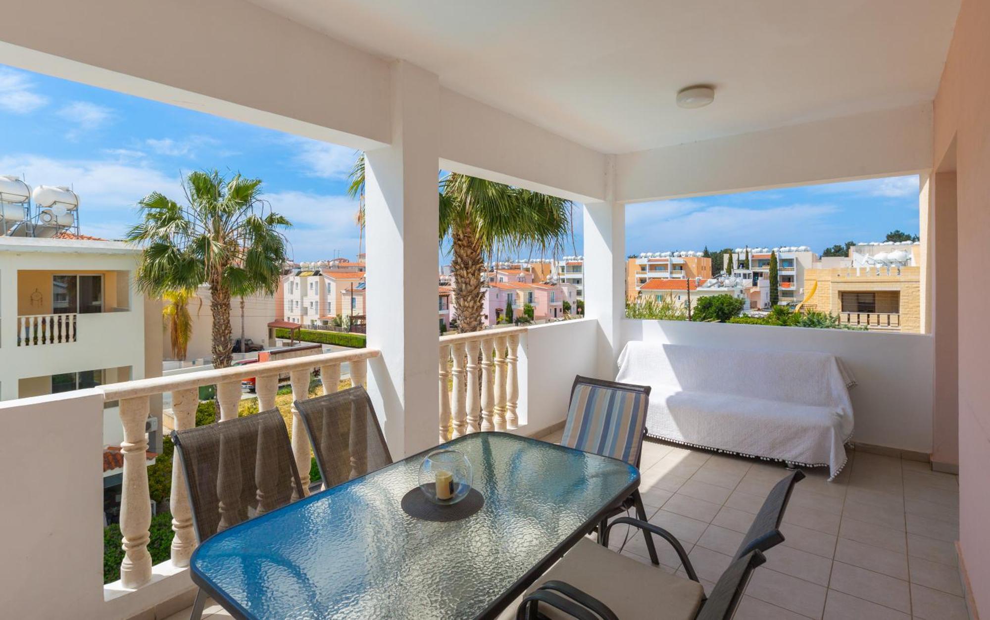 Beautiful 2 Bed Apartment In Paphos Cyprus Luaran gambar