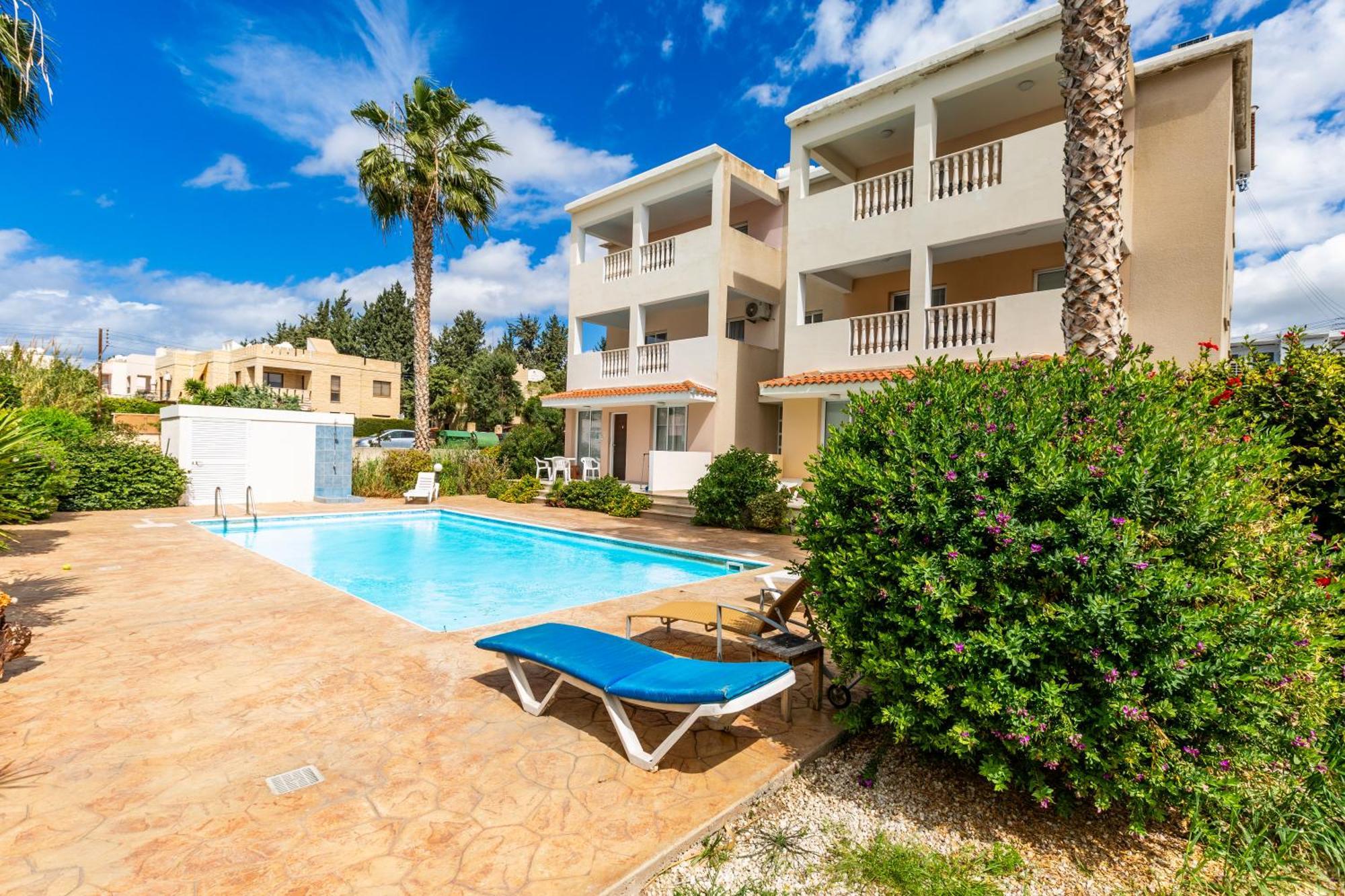 Beautiful 2 Bed Apartment In Paphos Cyprus Luaran gambar