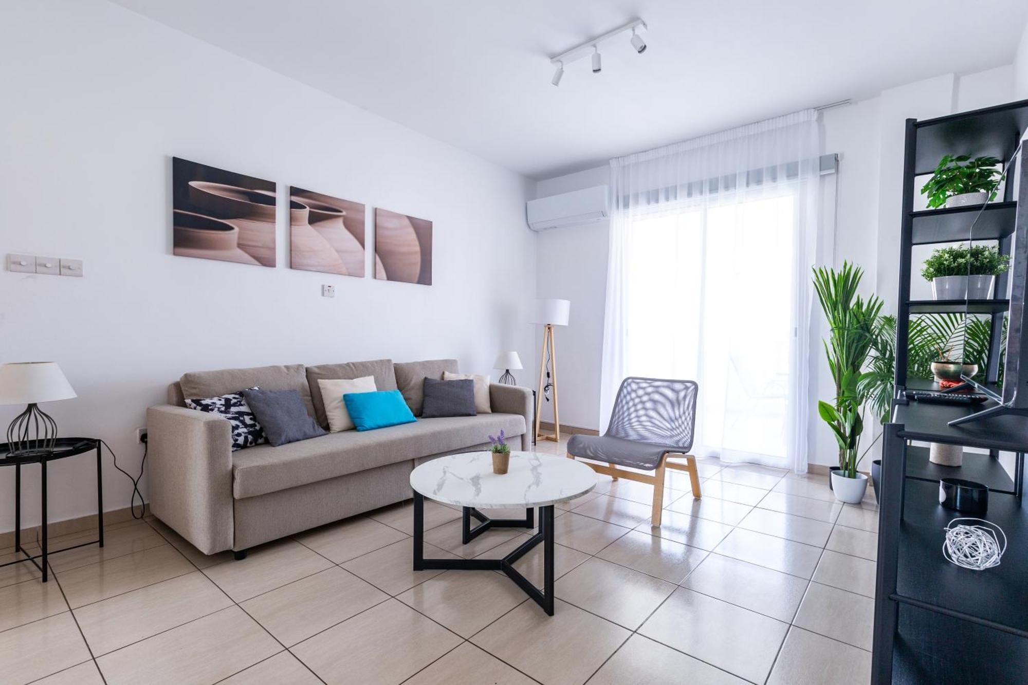 Beautiful 2 Bed Apartment In Paphos Cyprus Luaran gambar