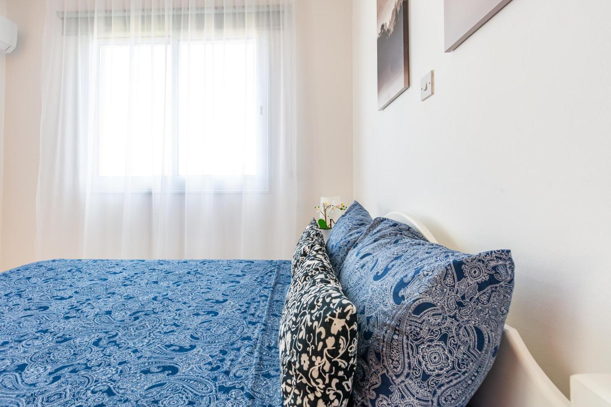 Beautiful 2 Bed Apartment In Paphos Cyprus Luaran gambar