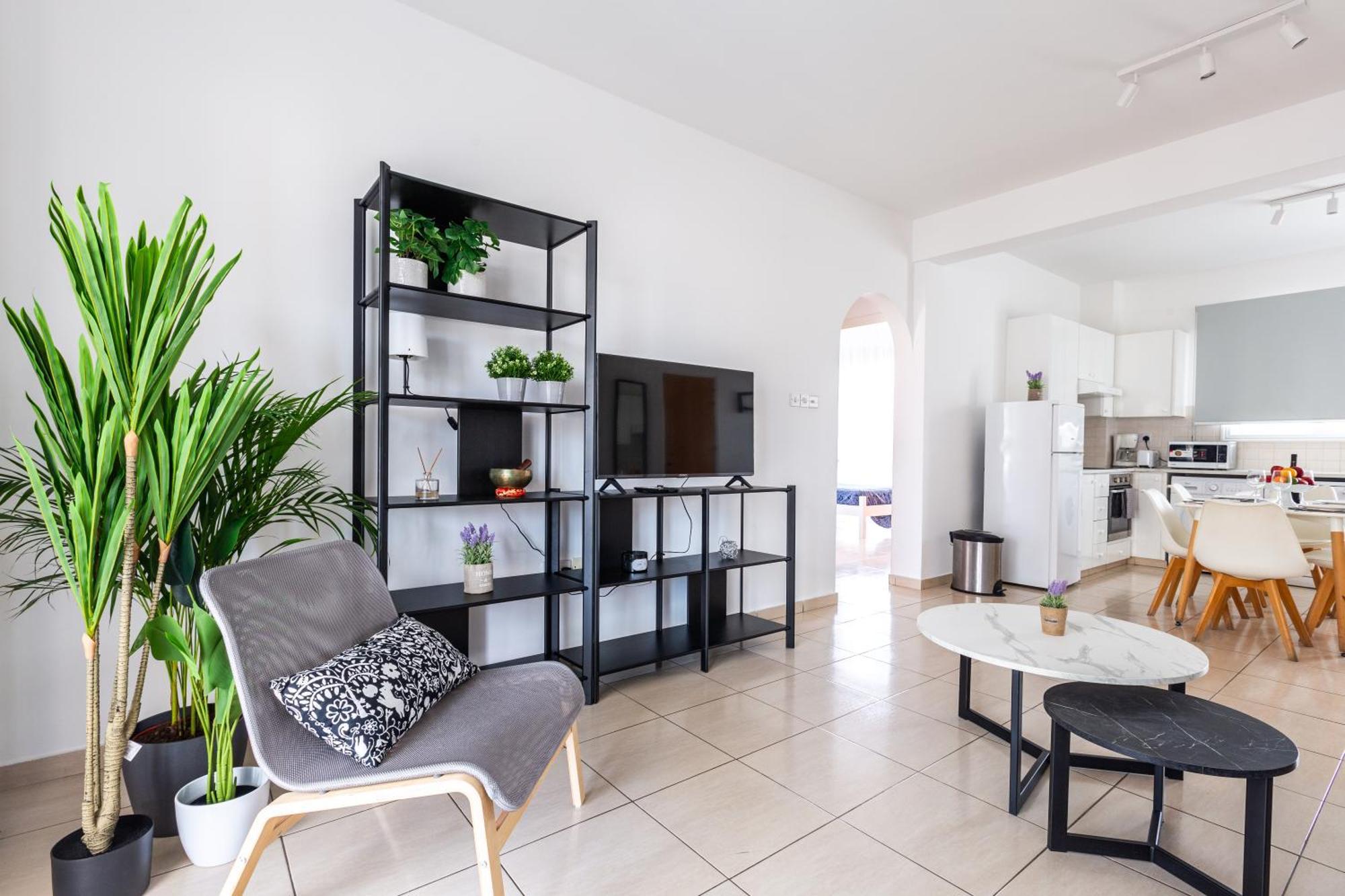 Beautiful 2 Bed Apartment In Paphos Cyprus Luaran gambar