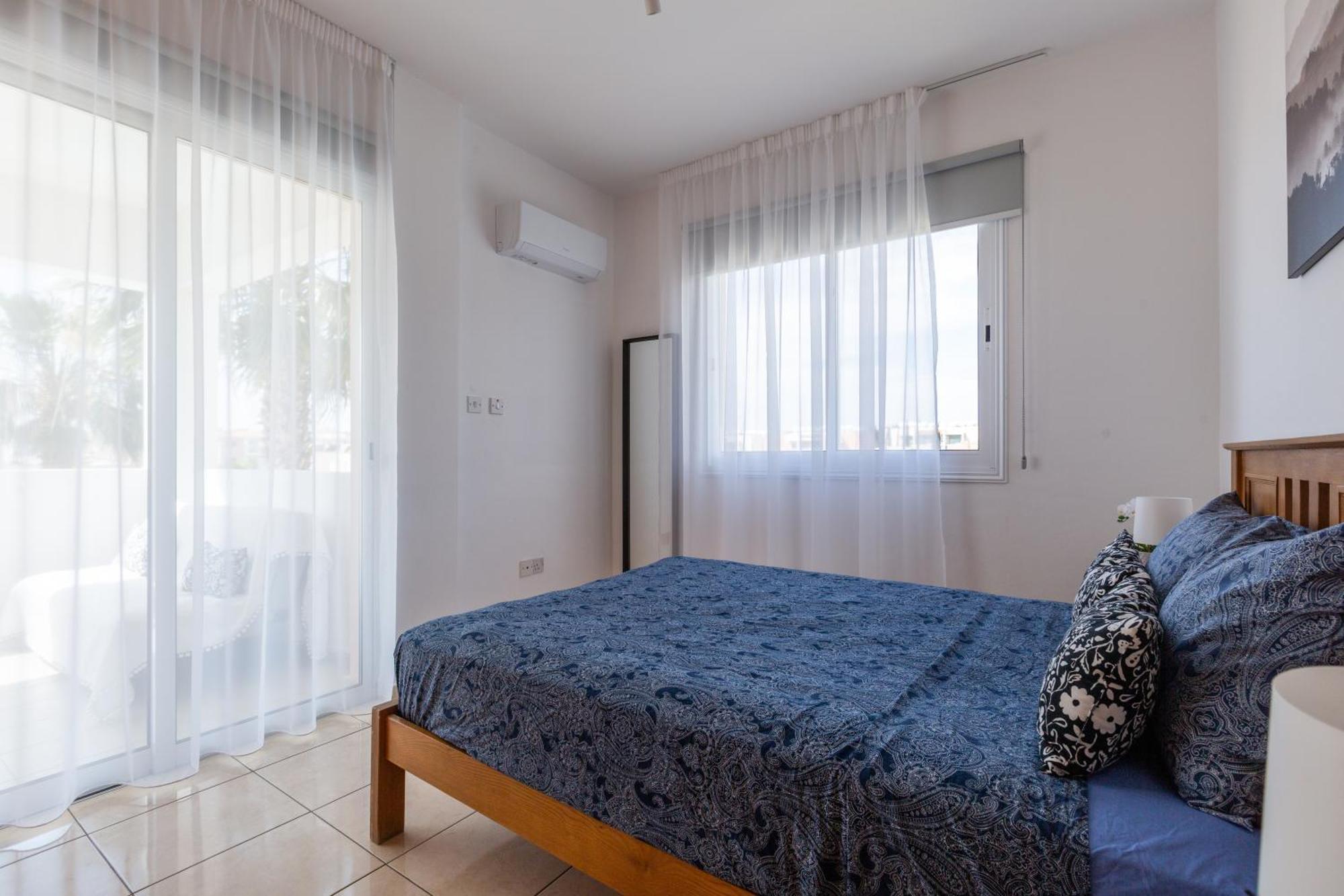 Beautiful 2 Bed Apartment In Paphos Cyprus Luaran gambar